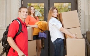 college-students-moving